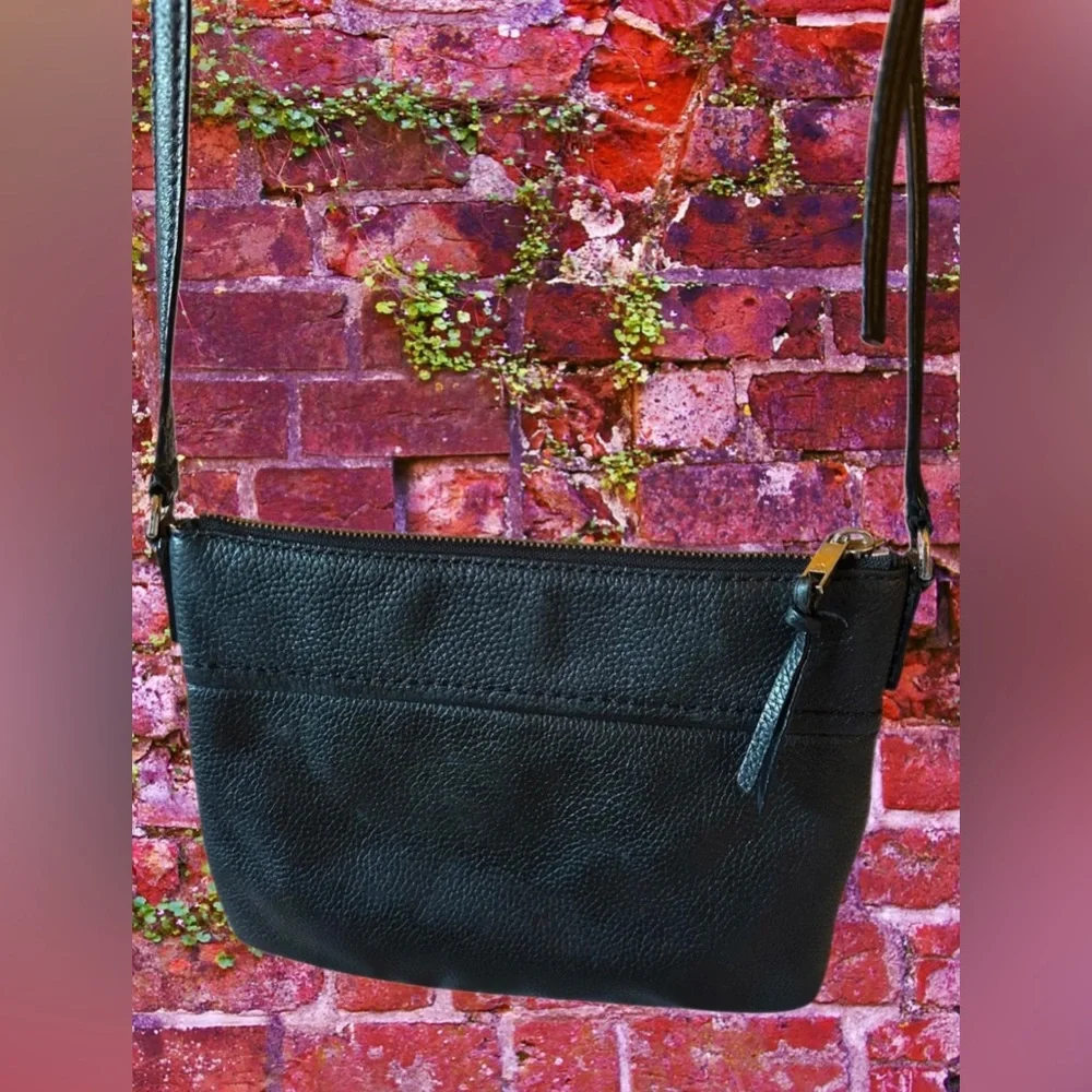 Kate Spade New York Jackson Street Gabriele Black Leather Crossbody